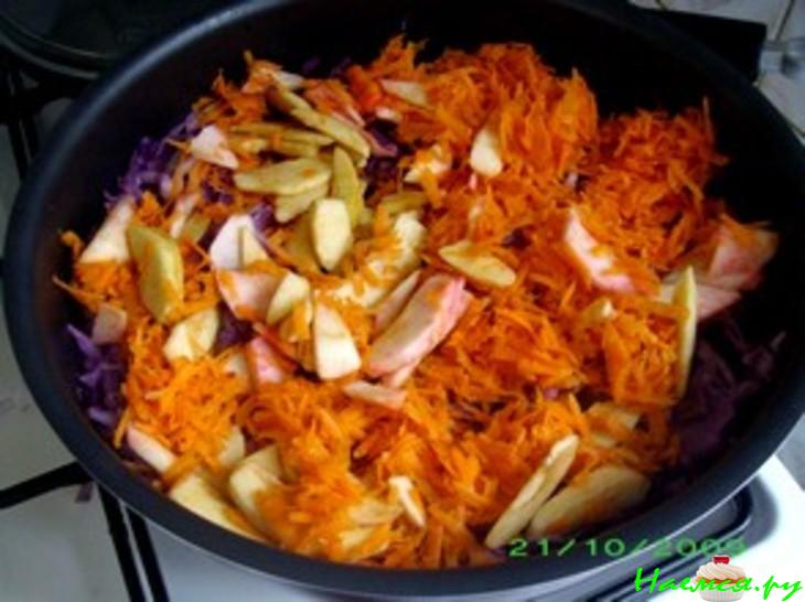 Солянка с краснокочанной капустой