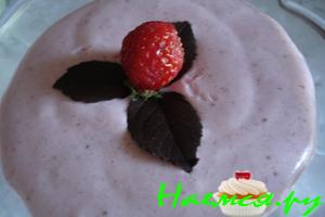 Клубничное мороженое-суфле