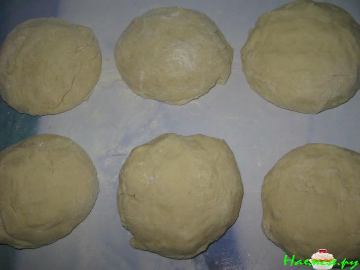 Ватрушки картофельные с капустой и яйцом