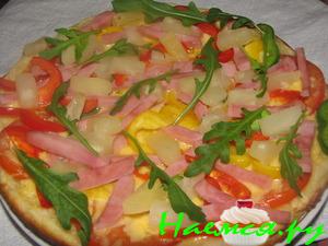 Пицца с ананасом и руколой Пицца с ананасом и руколой