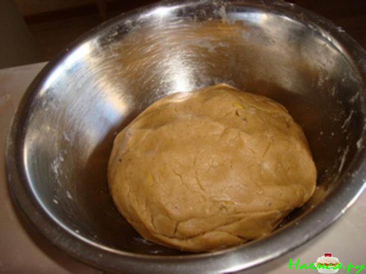 Пряный брусничный пирог