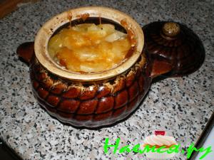 Курица тушеная с зеленым горошком