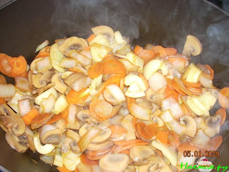 Кальмары по-китайски со свежими грибами