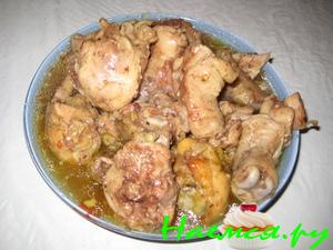 Курица с чесноком в банке