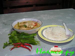 Том-ям кунг (остро-кислыи тайский суп с креветками) 