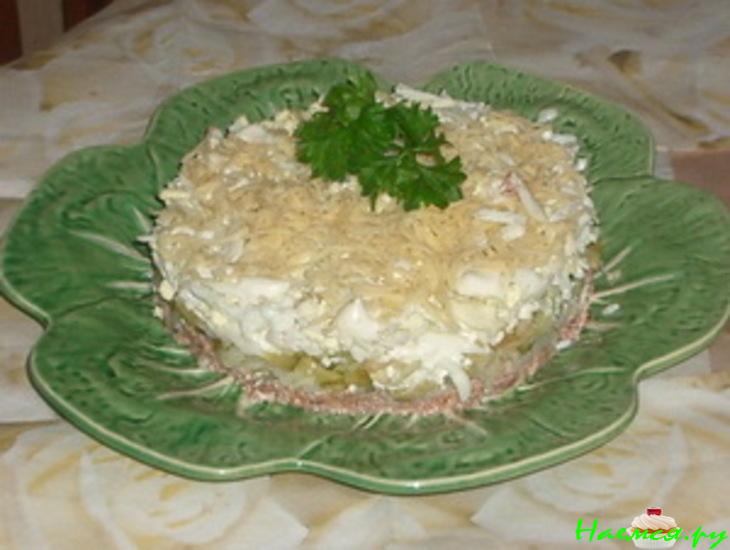 Салат слоеный "Пирамида"