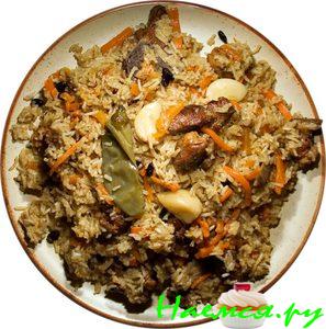 Плов с изюмом, курагой и клюквой Плов с изюмом, курагой и клюквой