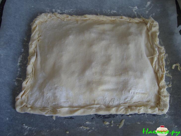 Сырный дрожжевой пирог