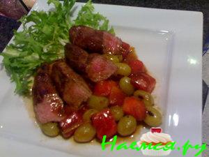 Вырезка с фруктами