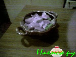 Фруктовый салат заправленный йогуртом Фруктовый салат заправленный йогуртом