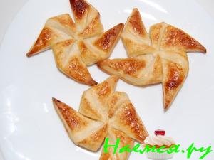 Слоеная "вертушка" Слоеная "вертушка"