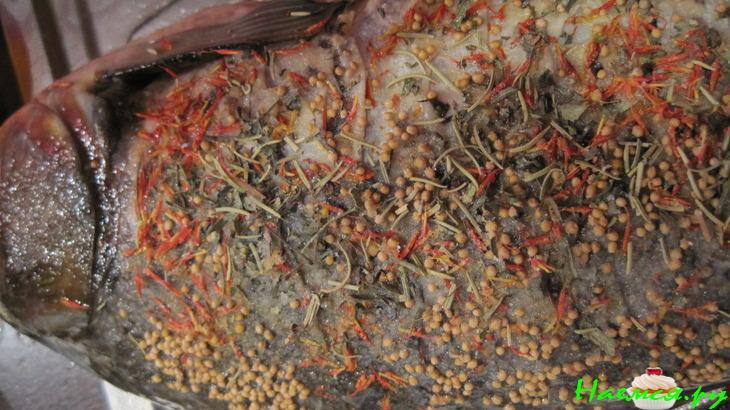 Карп фаршированный икрой