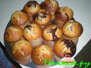 Маффины со сгущенкой и бананами