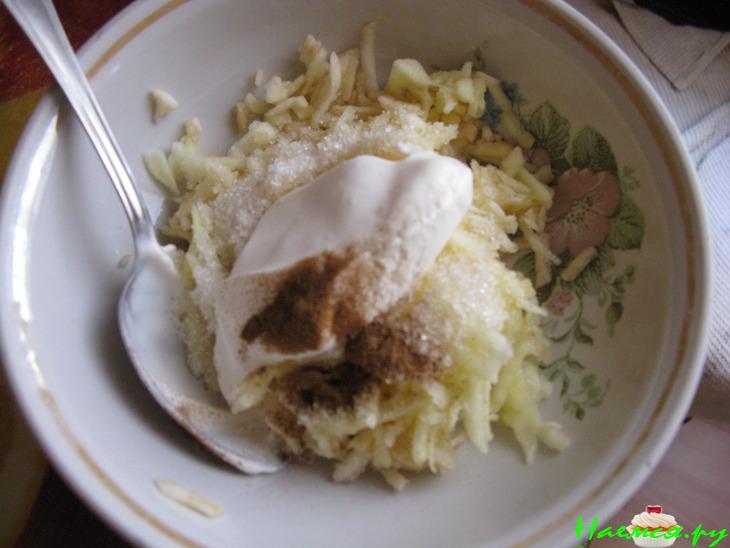 Нежные булочки-пирожки с начинкой (на яблочном соке)