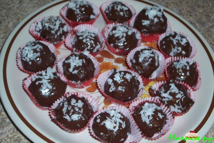 Конфеты шоколадные с сыром Филадельфия и фундуком