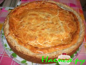 Творожный торт с миндалем и изюмом