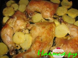 Куриные окорочка, маринованные в специях и йогурте и запечённые в духовке