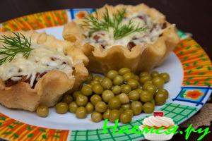 Тарталетки с мясной начинкой