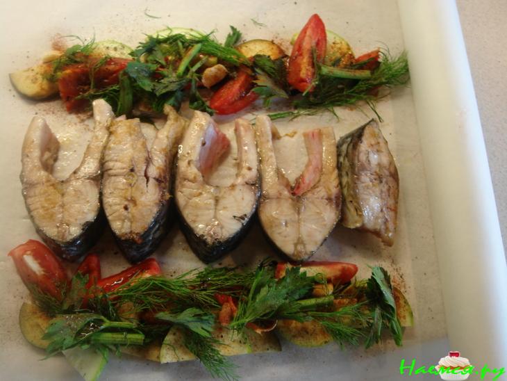 Запеченная рыба с овощами
