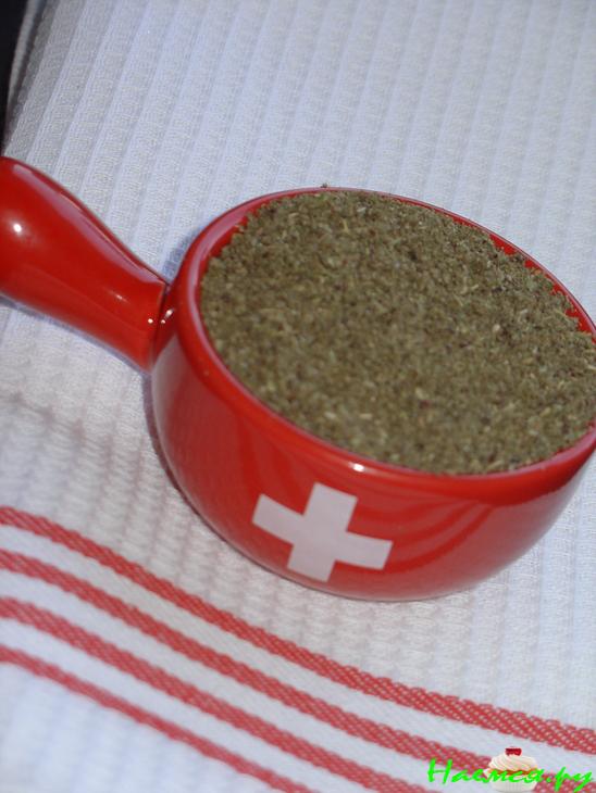 Manguschi &ndash; Лепёшки с фетой, пoмидорами и заатаром