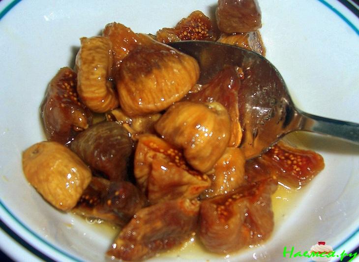 Утка под соусом из инжира