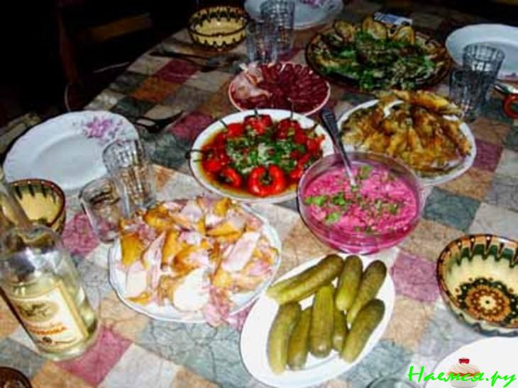 Пирог с шампиньонами и луком пореем