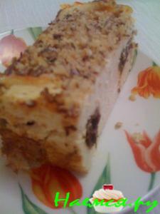 Легкая творожная запеканка с мандаринами и черносливом под ореховой корочкой
