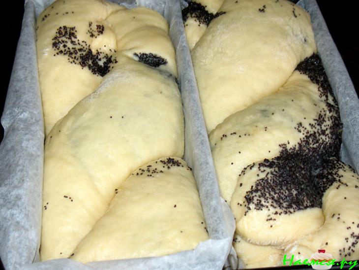 Пирог из дрожжевого теста "Маковый жгут" Пирог из дрожжевого теста "Маковый жгут"