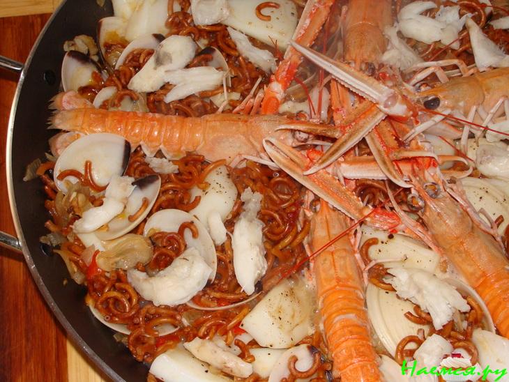 "Фидеуа"-паста с морепродуктами