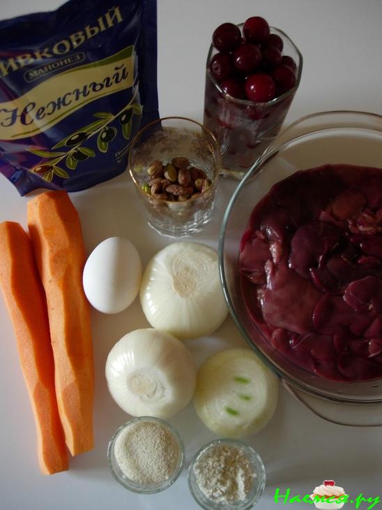 Печеночный торт для любимого (с вишней и фисташками)