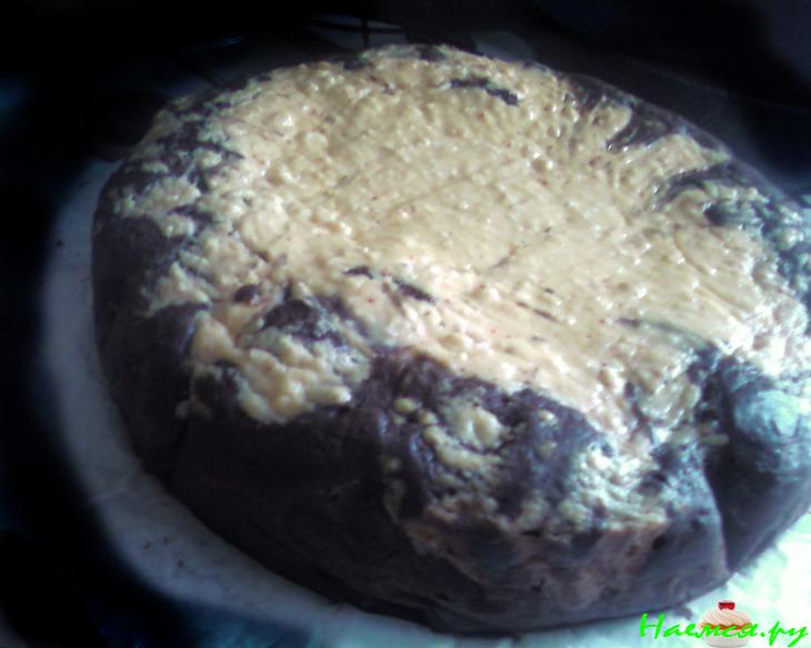 Двухслойный шоколадно-творожный торт