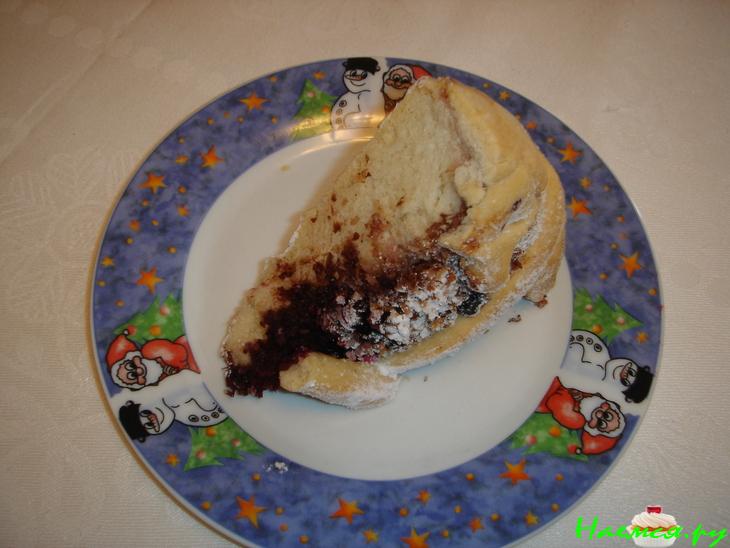 Постный фруктовый пирог из дрожжевого теста