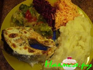 Форель, запеченная в духовке