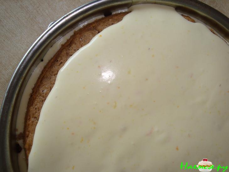 Торт с клубникой и белым шоколадом. Нежный