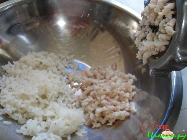 Рассольник с кальмаровыми фрикадельками Рассольник с кальмаровыми фрикадельками