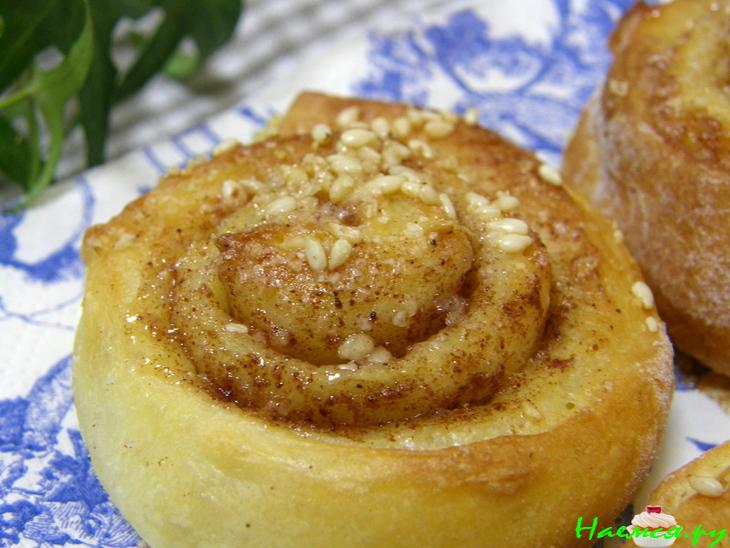 Булочка-рулет с корицей Булочка-рулет с корицей