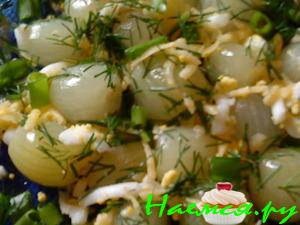 Салат из молодого лука