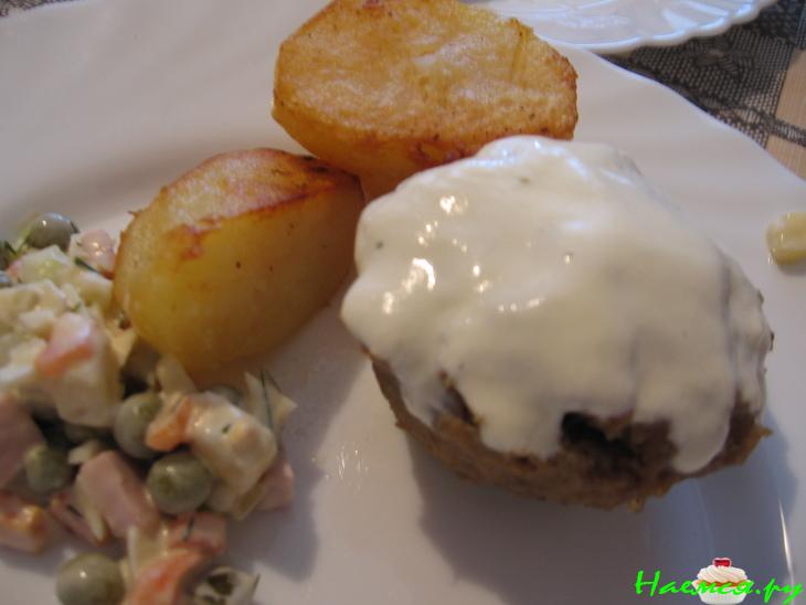 Мясные "маффины" с грибной начинкой Мясные "маффины" с грибной начинкой