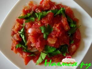 Хек с томатно-имбирным соусом