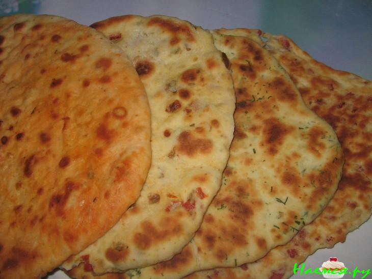 Индийский хлеб с разными начинками