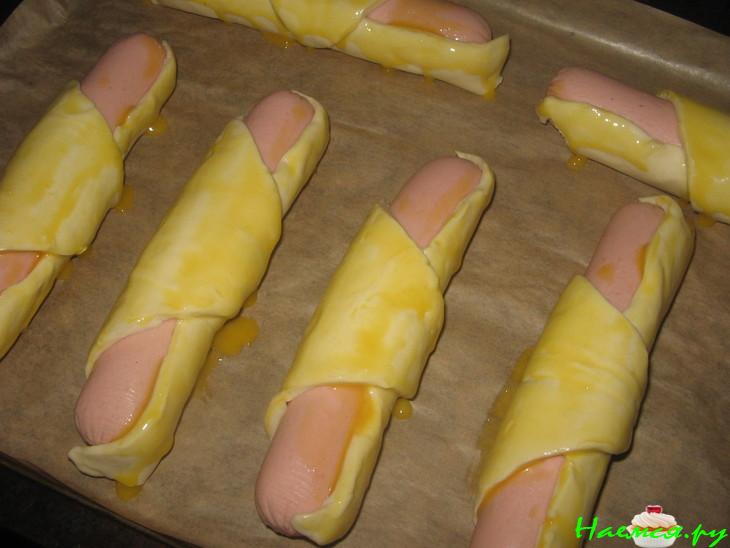 Сосиска в тесте (проще не бывает) Сосиска в тесте (проще не бывает)