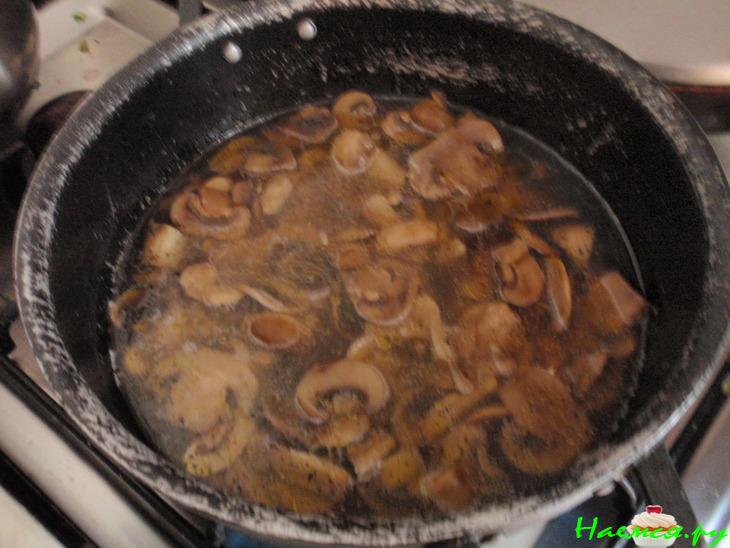 Грибной крем-суп с сухариками