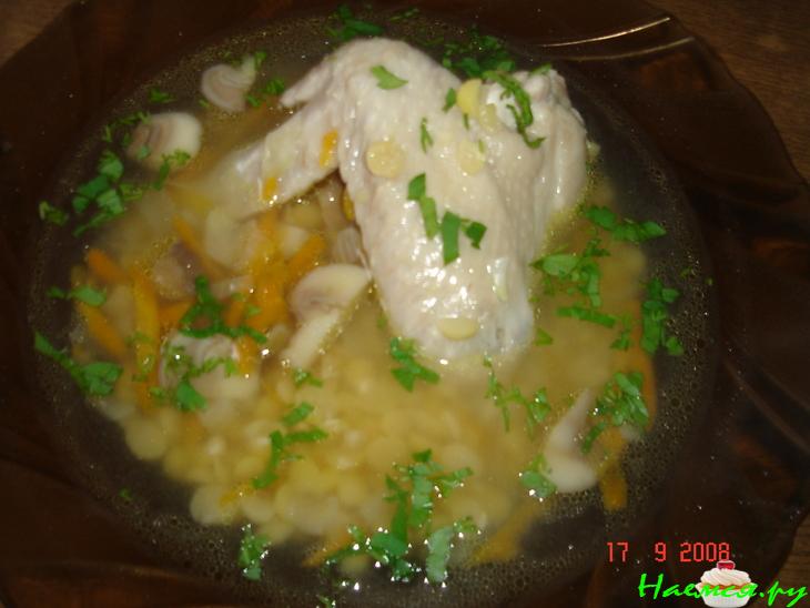 Гороховый суп с куриными крылышками Гороховый суп с куриными крылышками