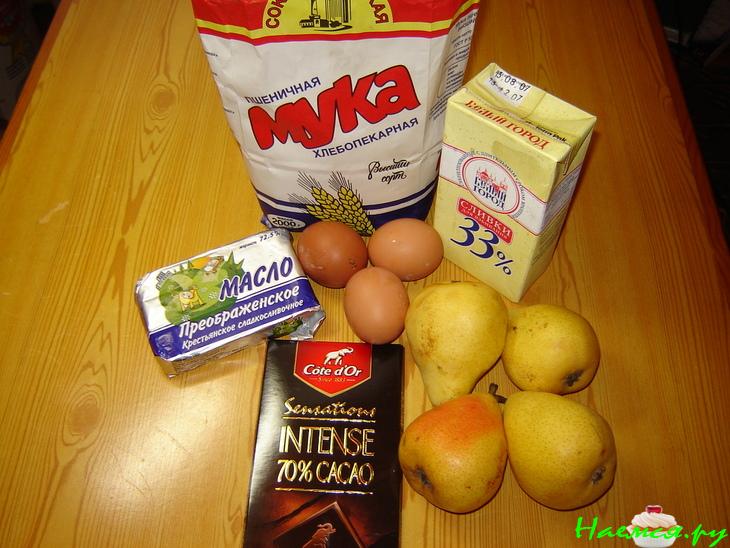 Грушевый пирог с шоколадной начинкой Грушевый пирог с шоколадной начинкой