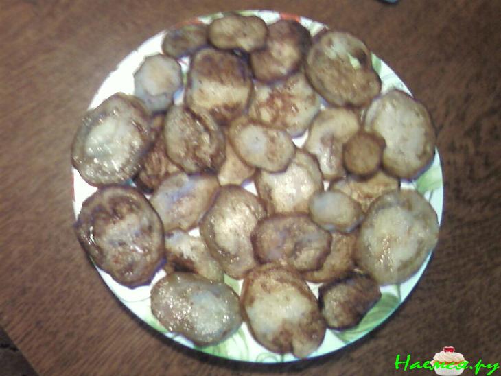 Закуска из баклажанов с перцем и помидором