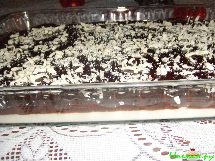 Молочно-шоколадный десерт (мухаллеби) Молочно-шоколадный десерт (мухаллеби)