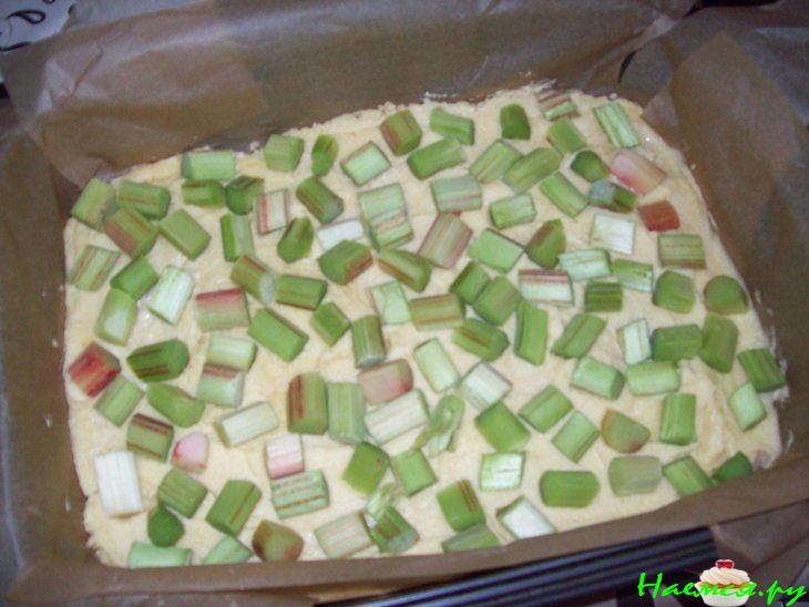 Пирог с ревенем и клубникой Пирог с ревенем и клубникой