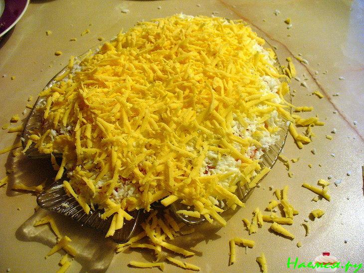 Салат "Одуванчик" с форелью Салат "Одуванчик" с форелью