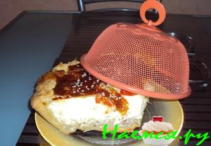 Сырно-луковый пирог с копченым салом и беконом Сырно-луковый пирог с копченым салом и беконом