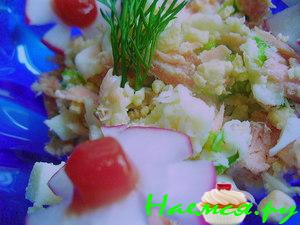 Салат с копченой горбушей